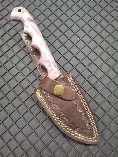 HANDMADE DAMASCUS STEEL HUNTING KNIFE !!!