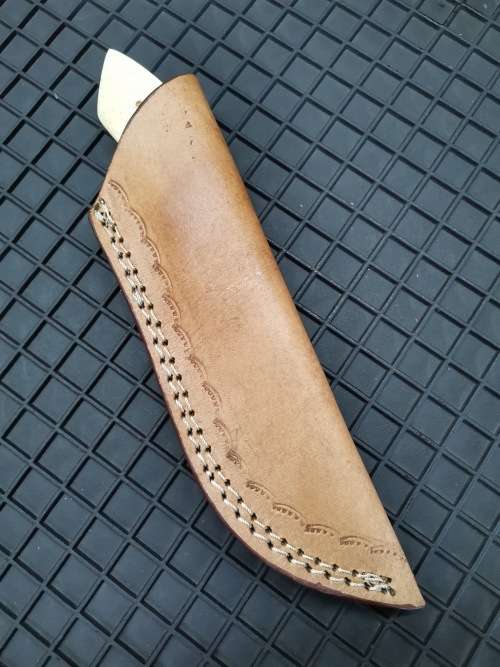 HANDMADE DAMASCUS STEEL HUNTING KNIFE !!!