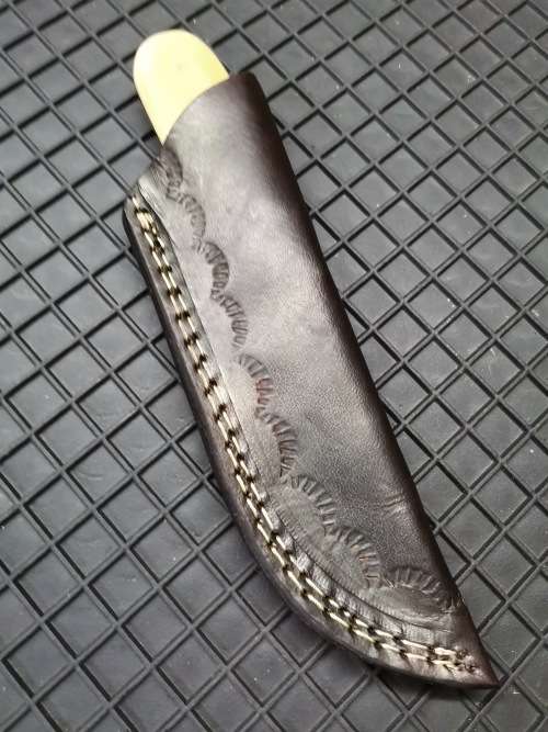 HANDMADE DAMASCUS STEEL HUNTING KNIFE !!!