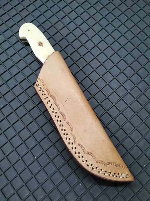 HANDMADE DAMASCUS STEEL HUNTING KNIFE !!!
