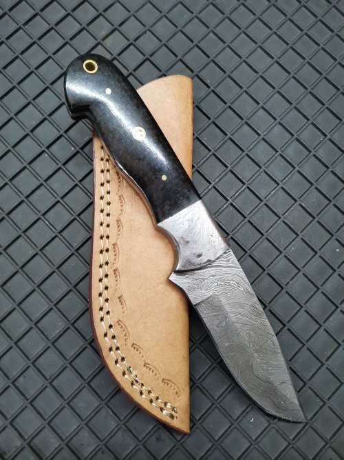 HANDMADE DAMASCUS STEEL HUNTING KNIFE