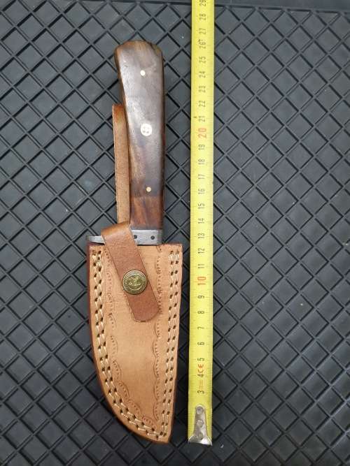 HANDMADE DAMASCUS STEEL HUNTING KNIFE