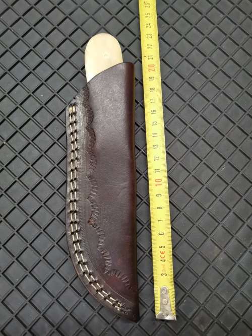 HANDMADE DAMASCUS STEEL HUNTING KNIFE