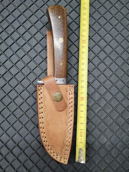 HANDMADE DAMASCUS STEEL HUNTING KNIFE