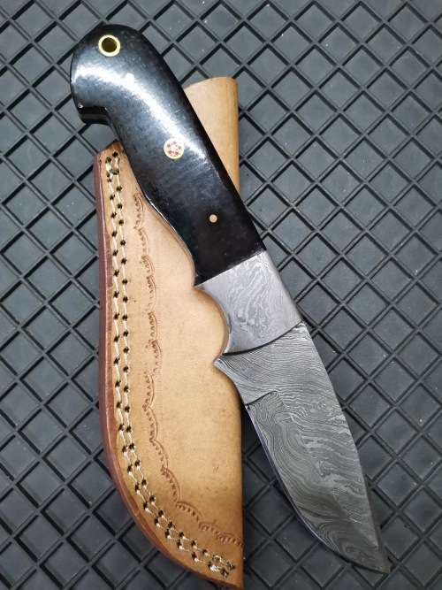HANDMADE DAMASCUS STEEL HUNTING KNIFE