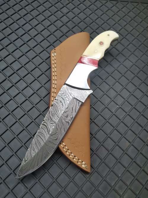 HANDMADE DAMASCUS STEEL HUNTING KNIFE
