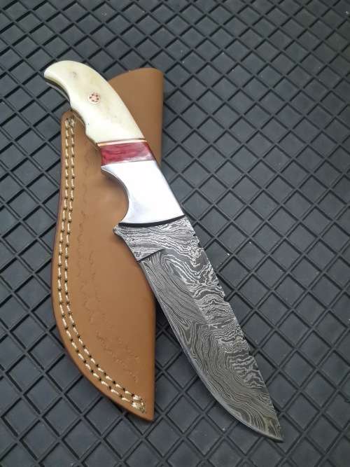 HANDMADE DAMASCUS STEEL HUNTING KNIFE
