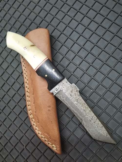 HANDMADE DAMASCUS STEEL HUNTING KNIFE
