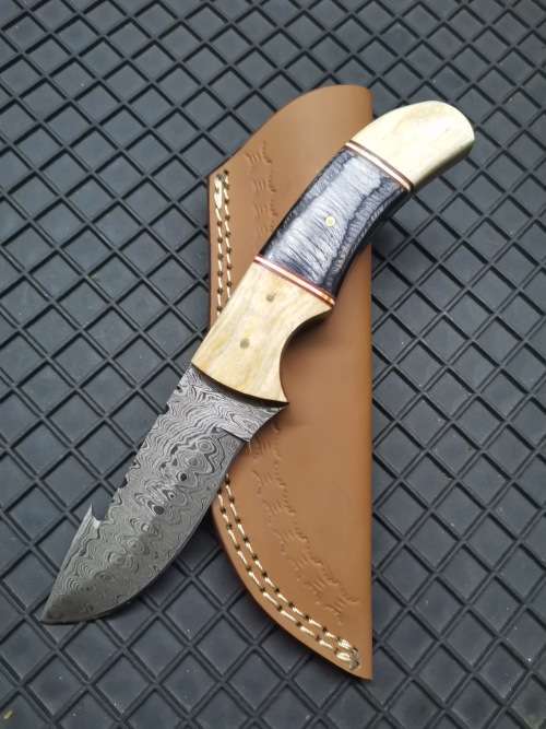 HANDMADE DAMASCUS STEEL HUNTING KNIFE