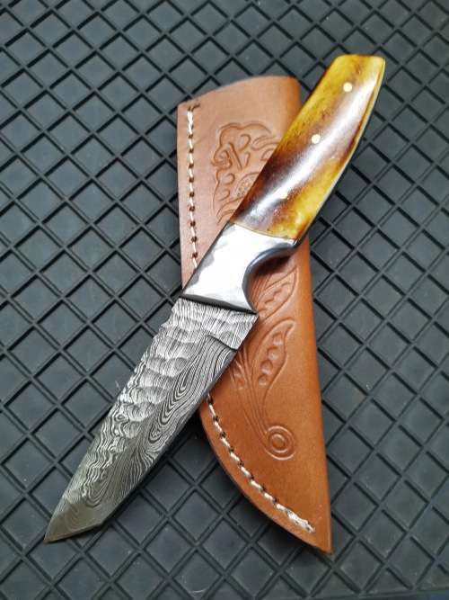 HANDMADE DAMASCUS STEEL HUNTING KNIFE