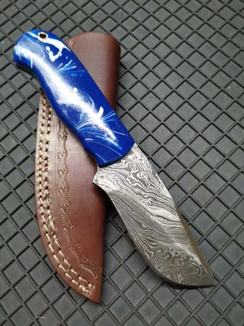 HANDMADE DAMASCUS STEEL HUNTING KNIFE