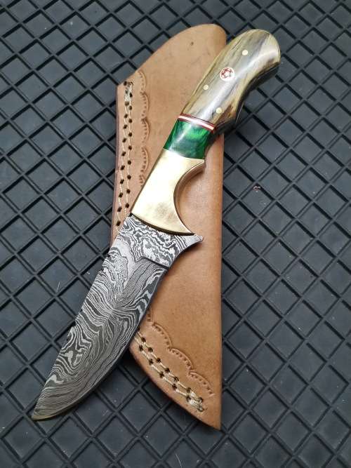 HANDMADE DAMASCUS STEEL HUNTING KNIFE