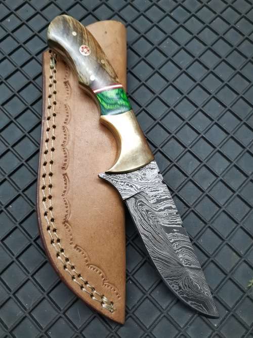 HANDMADE DAMASCUS STEEL HUNTING KNIFE