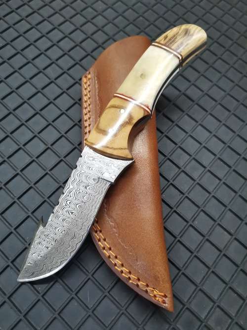 HANDMADE DAMASCUS STEEL HUNTING KNIFE