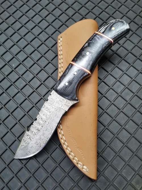HANDMADE DAMASCUS STEEL HUNTING KNIFE