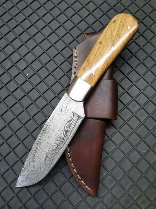 HANDMADE DAMASCUS STEEL HUNTING KNIFE
