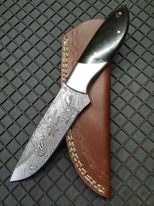 HANDMADE DAMASCUS STEEL HUNTING KNIFE