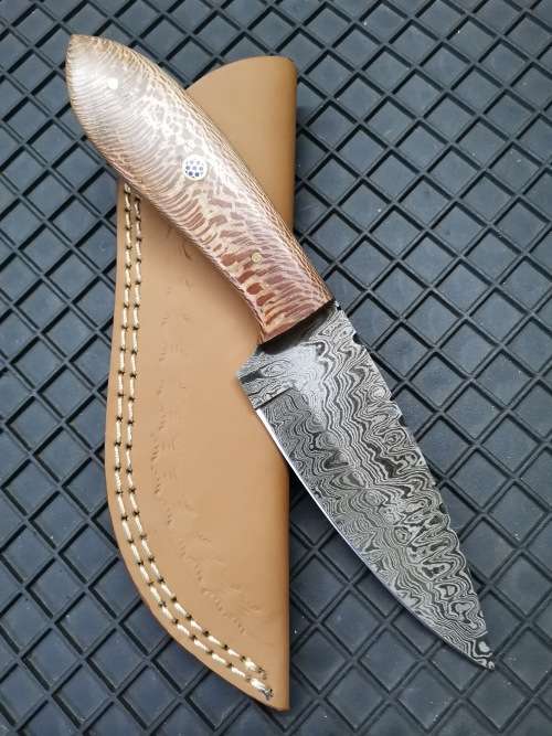 HANDMADE DAMASCUS STEEL HUNTING KNIFE