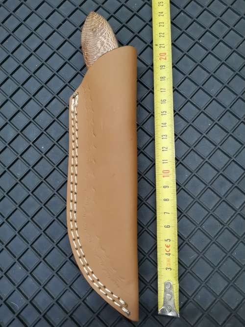 HANDMADE DAMASCUS STEEL HUNTING KNIFE