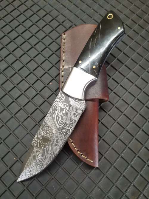 HANDMADE DAMASCUS STEEL HUNTING KNIFE