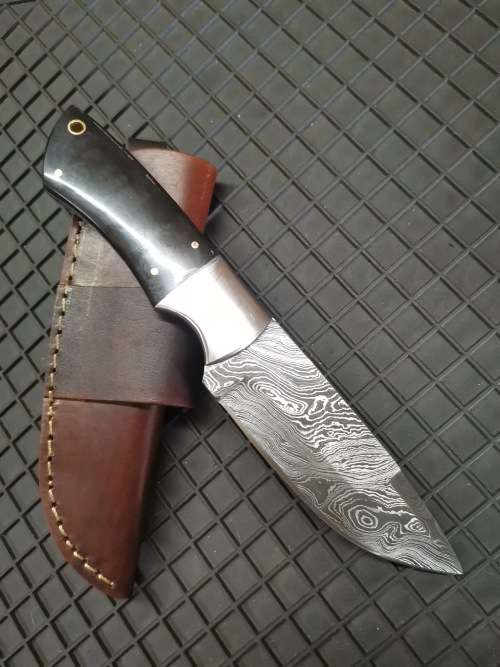 HANDMADE DAMASCUS STEEL HUNTING KNIFE