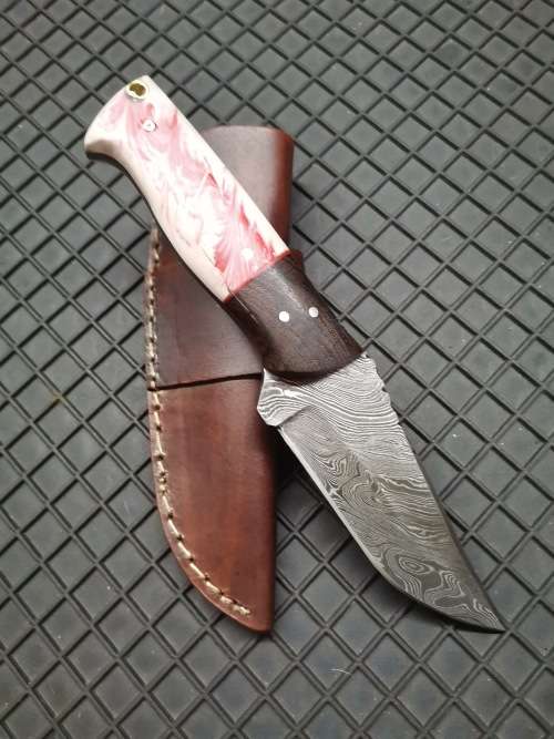 HANDMADE DAMASCUS STEEL HUNTING KNIFE