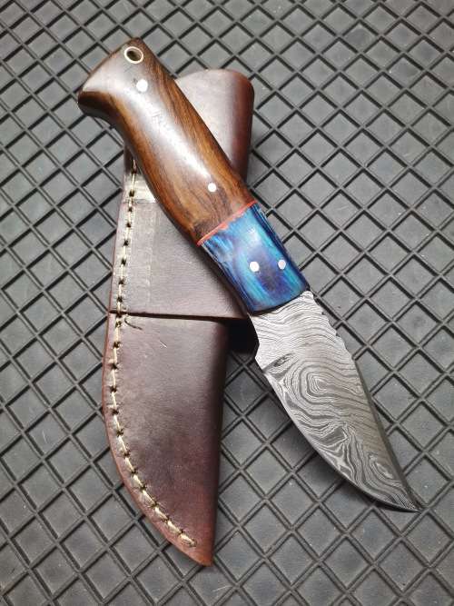 HANDMADE DAMASCUS STEEL HUNTING KNIFE