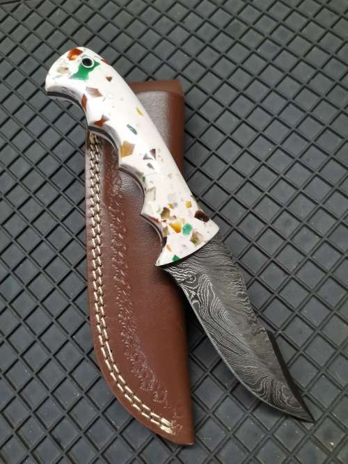 HANDMADE DAMASCUS STEEL HUNTING KNIFE