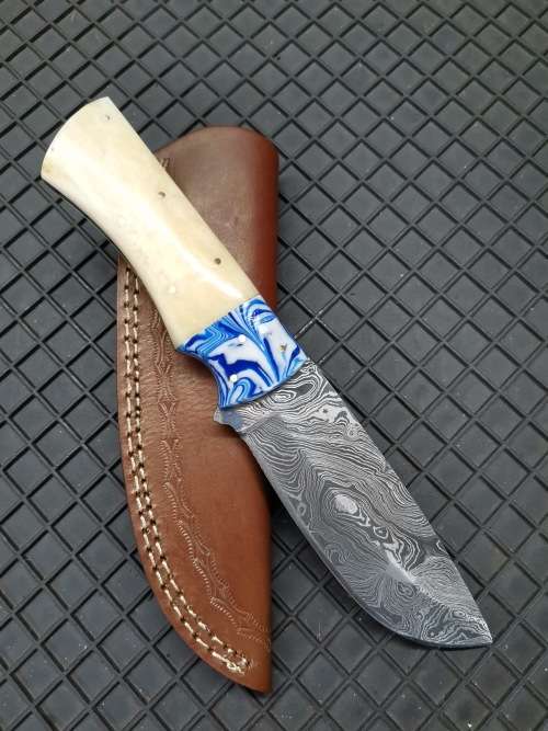 HANDMADE DAMASCUS STEEL HUNTING KNIFE