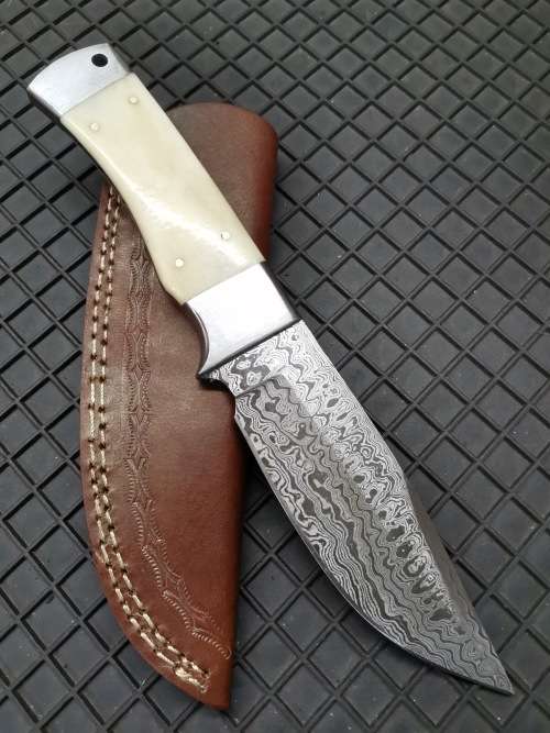 HANDMADE DAMASCUS STEEL HUNTING KNIFE