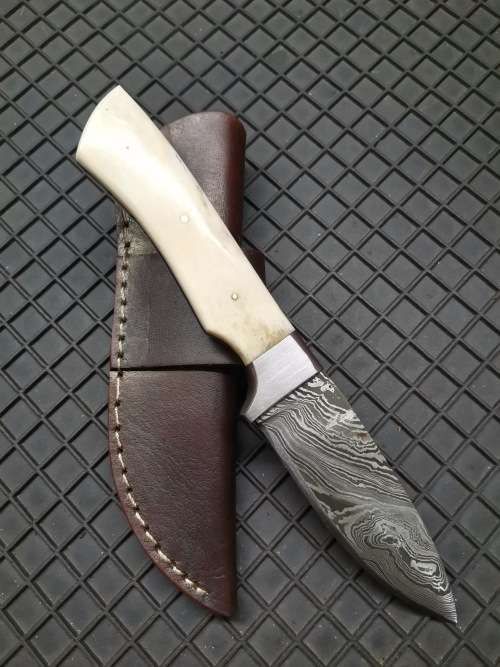 HANDMADE DAMASCUS STEEL HUNTING KNIFE