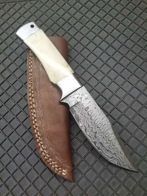 HANDMADE DAMASCUS STEEL HUNTING KNIFE