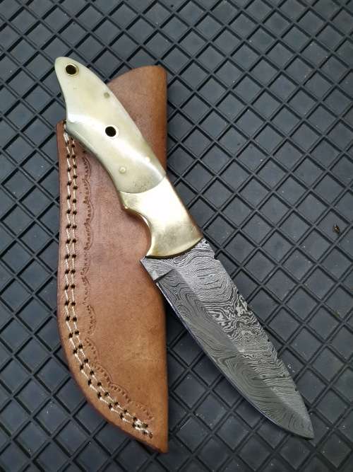 HANDMADE DAMASCUS STEEL HUNTING KNIFE