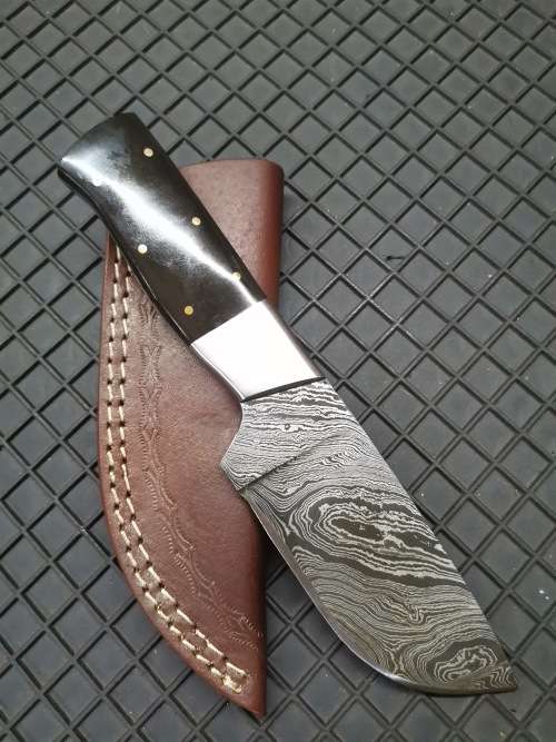 HANDMADE DAMASCUS STEEL HUNTING KNIFE