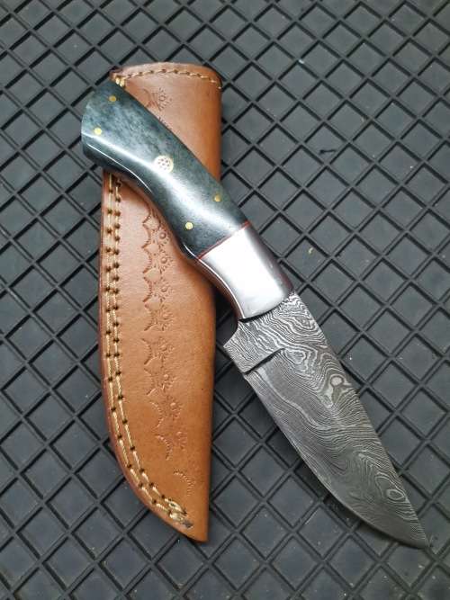 HANDMADE DAMASCUS STEEL HUNTING KNIFE