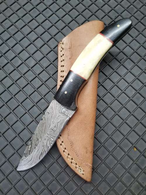 HANDMADE DAMASCUS STEEL HUNTING KNIFE