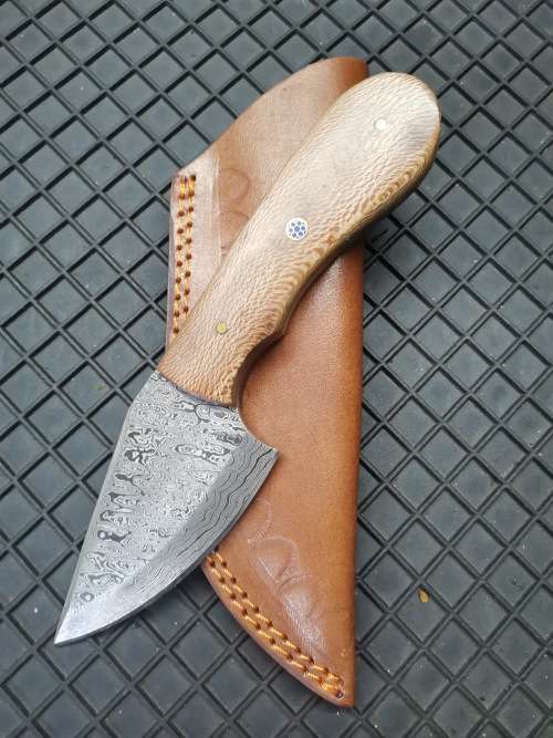 HANDMADE DAMASCUS STEEL HUNTING KNIFE
