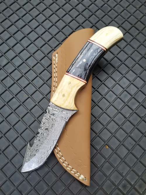 HANDMADE DAMASCUS STEEL HUNTING KNIFE