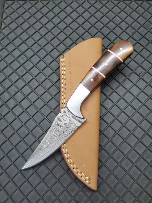 HANDMADE DAMASCUS STEEL HUNTING KNIFE