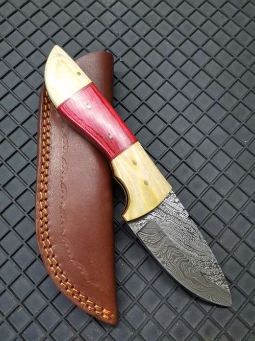 HANDMADE DAMASCUS STEEL HUNTING KNIFE