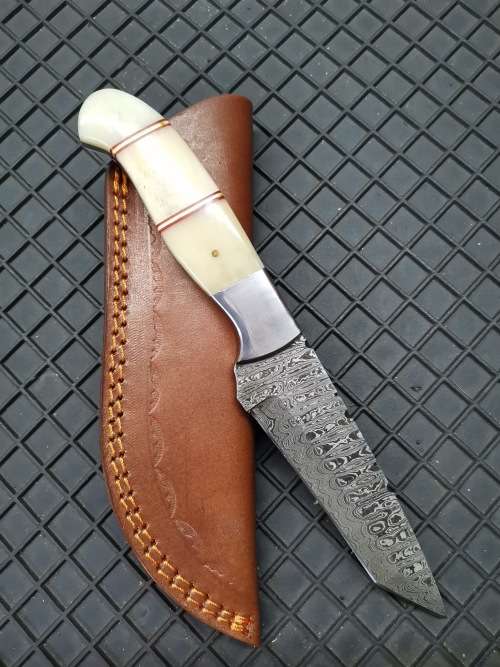 HANDMADE DAMASCUS STEEL HUNTING KNIFE