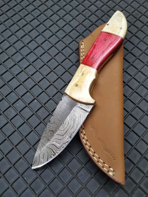 HANDMADE DAMASCUS STEEL HUNTING KNIFE