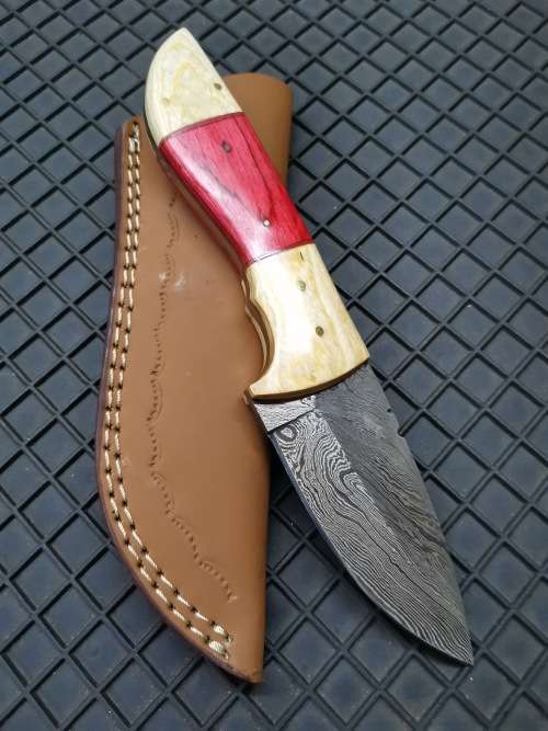 HANDMADE DAMASCUS STEEL HUNTING KNIFE