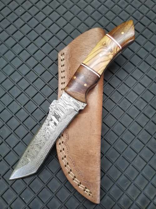 HANDMADE DAMASCUS STEEL HUNTING KNIFE
