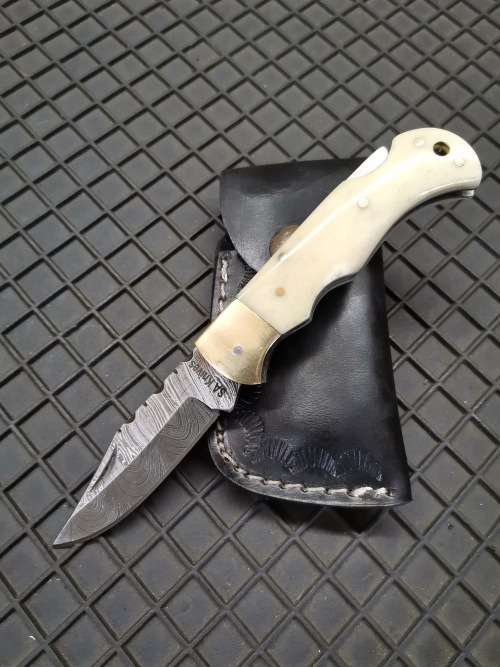 HANDMADE DAMASCUS STEEL FOLDING KNIFE