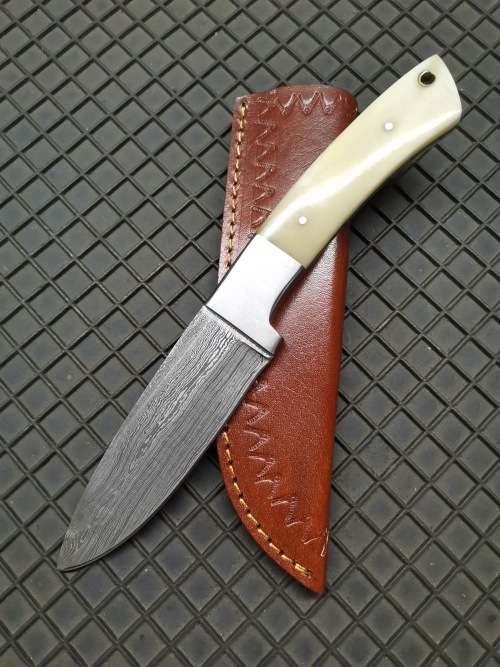 Handmade DAMASCUS Steel Hunting Knife