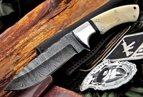 Hand Made Damascus Steel Knife