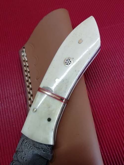 HANDMADE DAMASCUS STEEL HUNTING KNIFE !!!