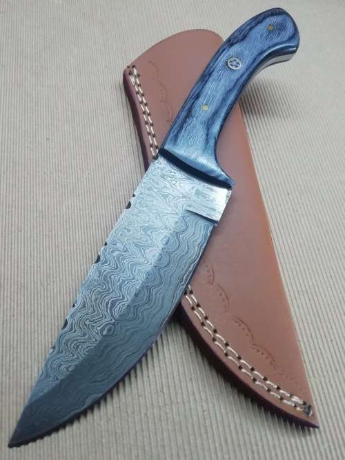 HANDMADE DAMASCUS STEEL HUNTING KNIFE !!!