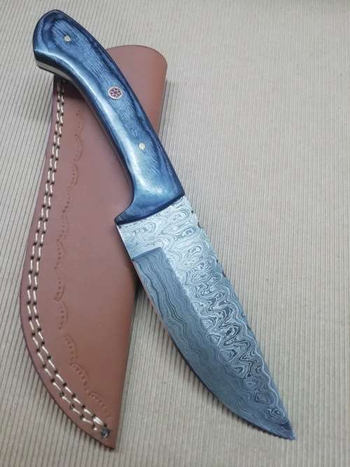 HANDMADE DAMASCUS STEEL HUNTING KNIFE !!!